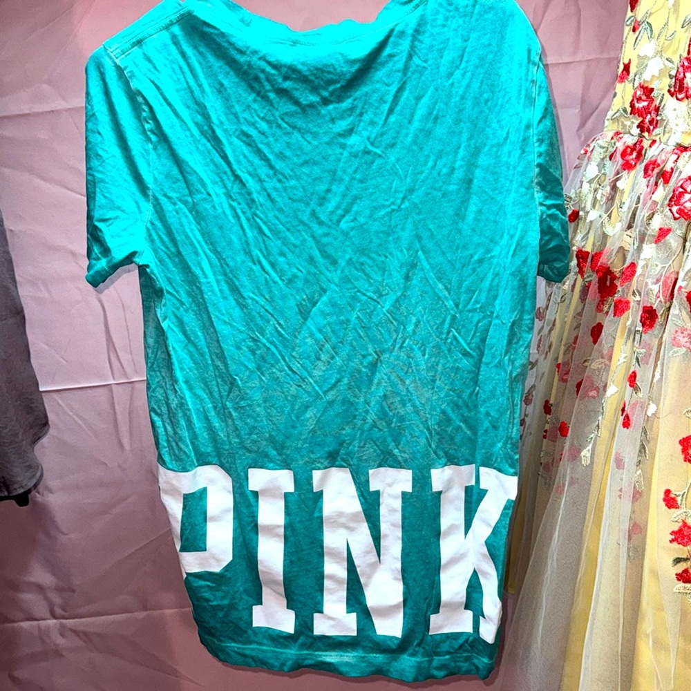 Women's PINK tshirt